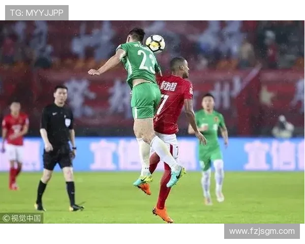 篮球世界杯赛场风云再起 中国队强势晋级八强 展现团队精神与绝佳状态